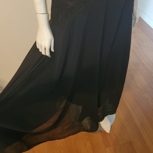 Delicates Black Lace Top Vintage Nightgown Sheer || GUC || Small - Picture 12 of 15